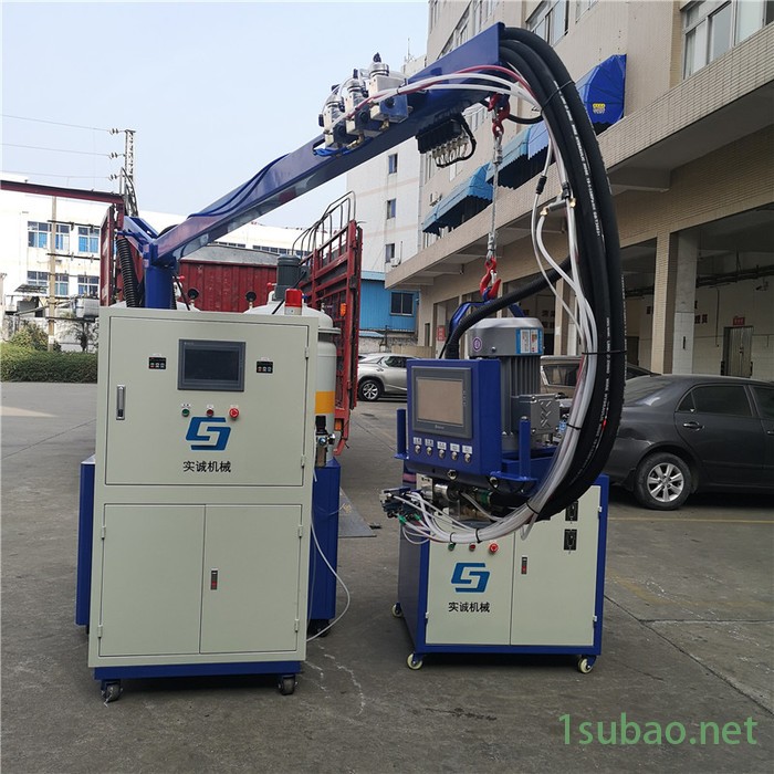 现场聚氨酯发泡机PU自成皮发泡机PU慢回弹发泡机PU低压发泡机图3