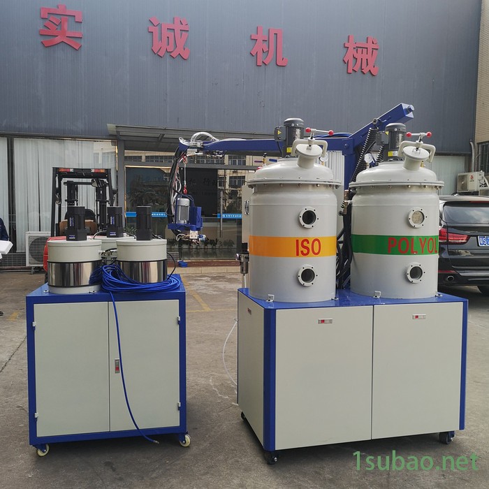 现场聚氨酯发泡机PU自成皮发泡机PU慢回弹发泡机PU低压发泡机图6