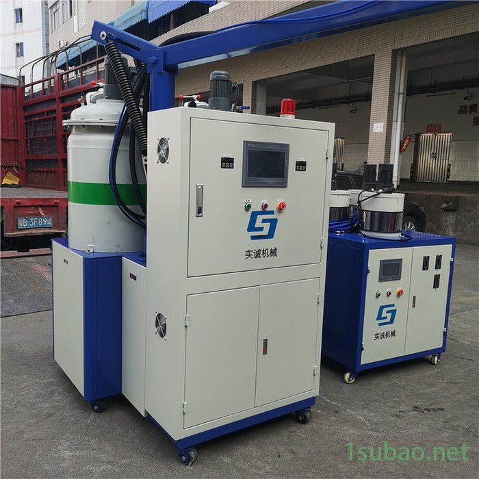 现场聚氨酯发泡机PU自成皮发泡机PU慢回弹发泡机PU低压发泡机图7