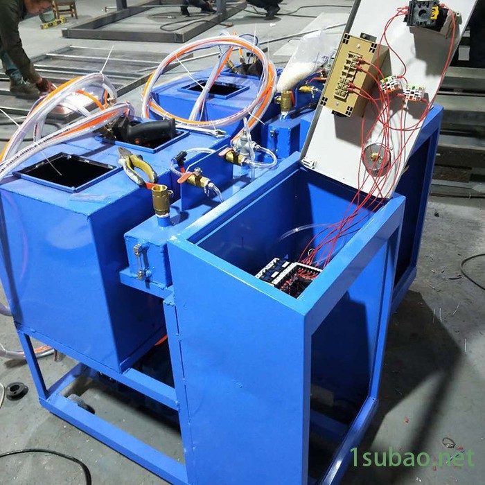 保温灌注聚氨酯发泡机 型材灌注发泡机 低压注塑机设备厂图4