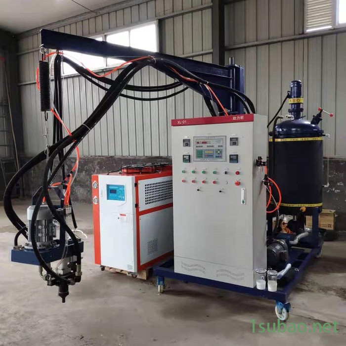 影视道具喷涂硬泡用聚氨酯发泡机图4