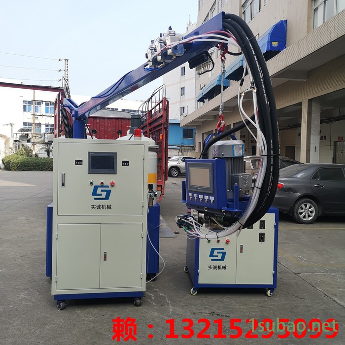 东莞发泡机厂家，聚氨酯鞋垫发泡机，实诚机械自成皮发泡机图2