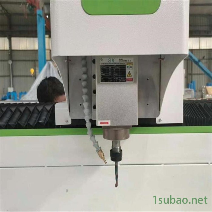 林木LM850 铝型材3+1轴数控钻铣床图4