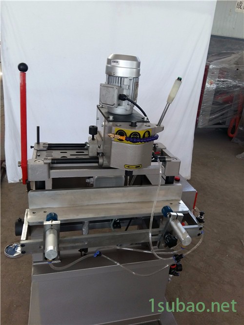 采购一台仿形铣床需要的价格  断桥铝单轴仿形铣床供应厂家报价  单轴仿形铣床价格  厂家供应断桥铝仿形铣床报价图7