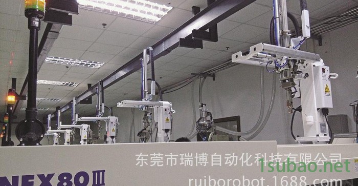 日精注塑机安装斜臂机械手X650配特殊夹片取LED支架 专业专注图2