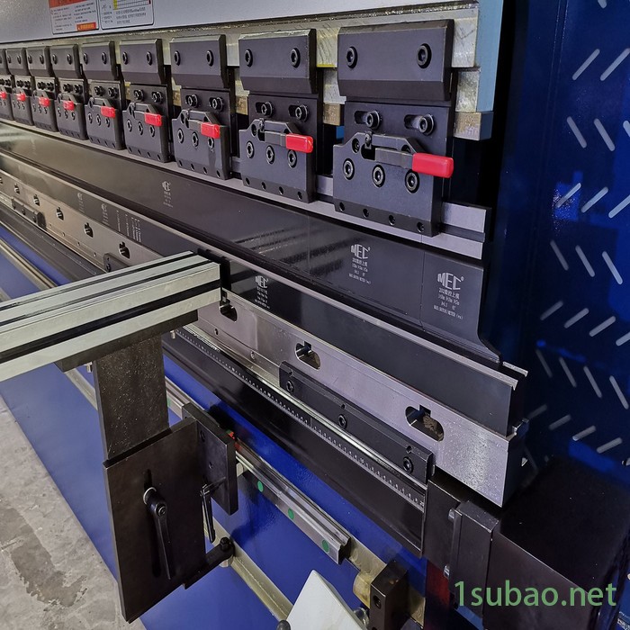 易铁机电   伺服数控折弯机  数控折弯机 品牌折弯机图6