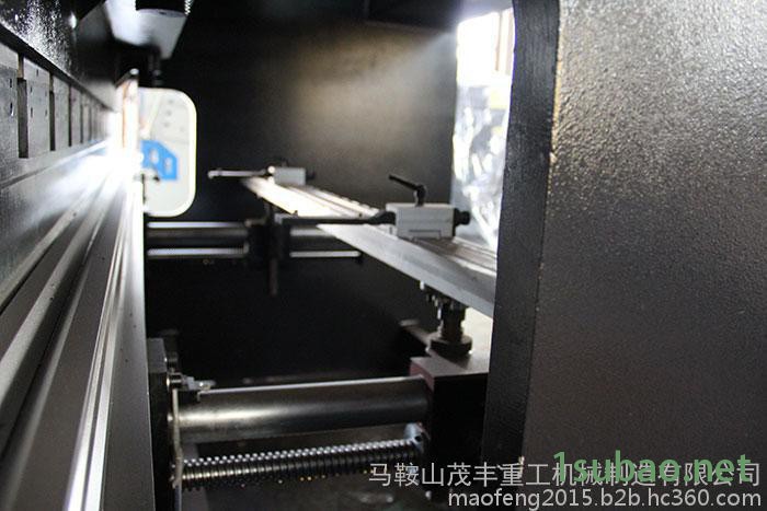 数控折弯机    折弯机厂家  **供应图2