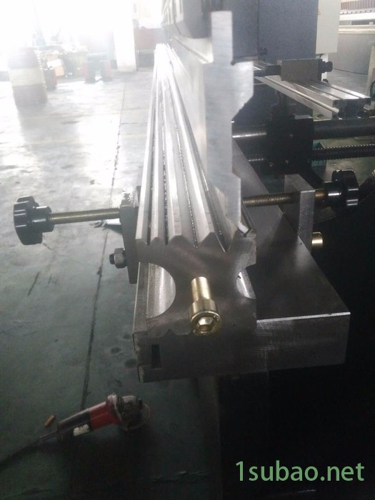 锦缎安徽 30T折弯机模具价格  模具图纸  数控折弯机上下模定制图2