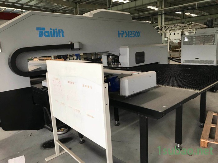 台励福HPS1250X 数控冲床  数控转塔冲床 数控折弯机  数控剪板机  激光切割机图3