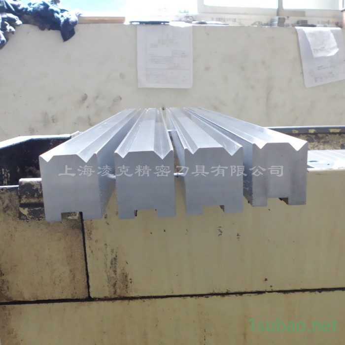 供应折弯机模具 数控折弯机模具 标准上下折弯机刀具 ** 材料保证 价格实惠图3