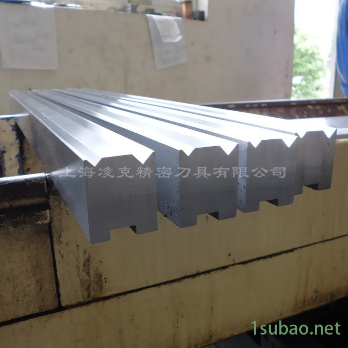 供应折弯机模具 数控折弯机模具 标准上下折弯机刀具 ** 材料保证 价格实惠图4