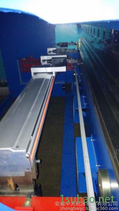 安徽中天麒麟凯数控折弯机100T/3200  **中图2