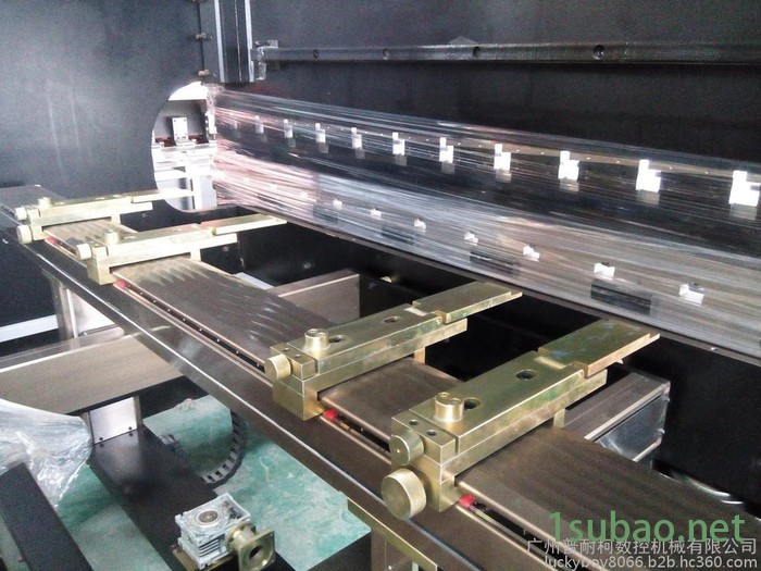 广州普耐柯数控折弯机 高品质折弯机 高精度折弯机 高稳定性折弯机 采用德国先进技术 中国折弯机 专压不锈钢铝板的专家图8