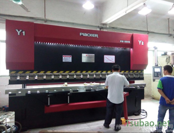 中国品牌  一家专业做数控折弯机的厂家 采用德国核心技术 普耐柯折弯机 行业质的机械 精度更 使用寿命更长久图4