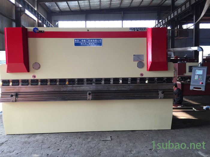 供应南京二锻重工WC67Y-125T/4000数控折弯机图2