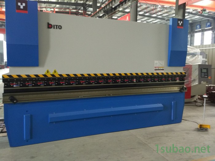 南京必拓数控机床100吨*3200 数控折弯机图3