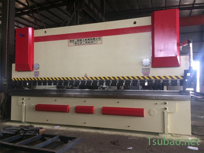 **WC67K-300T/6000数控折弯机，大型图2