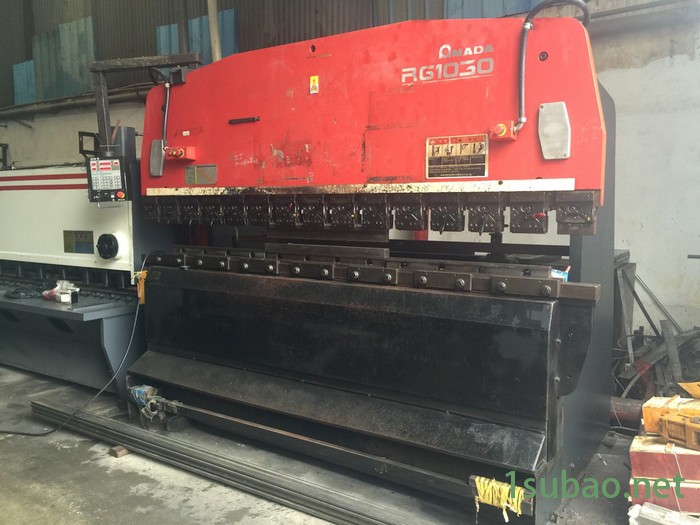 阿玛达100t*3200mm 下动式数控折弯机图3