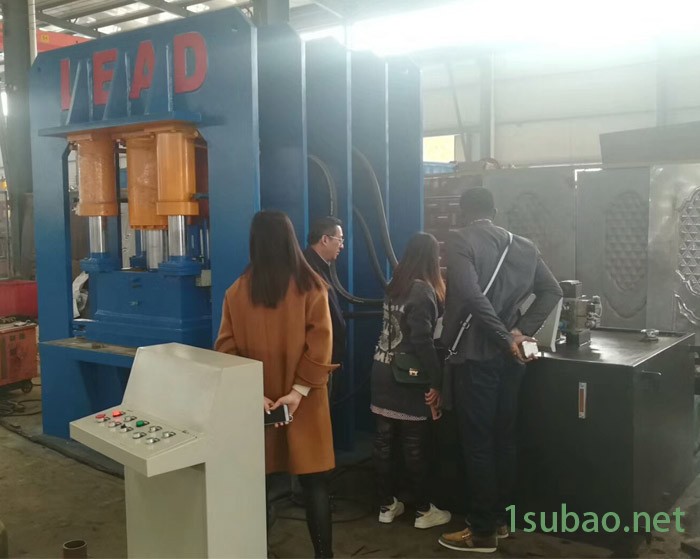 LEAD   框架式门板压花机2500T   防盗门液压机价格图2