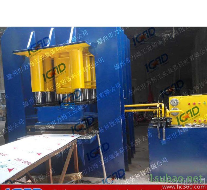 山东液压机现货3150吨木门液压机4000T防盗门压花机图3