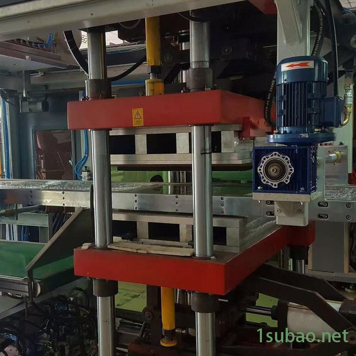 鸿达正负压模台 裁切机 成型机 吸塑生产线连接模切机图4