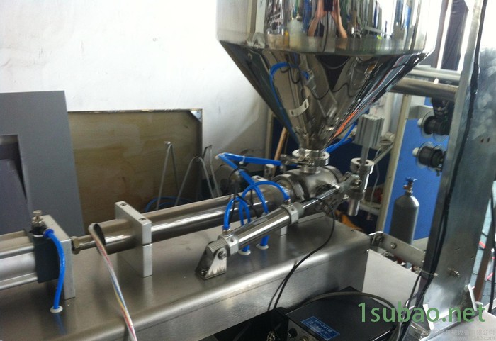 小袋三边封四边封液体包装机，消毒液包装机， 洗手液包装机图3