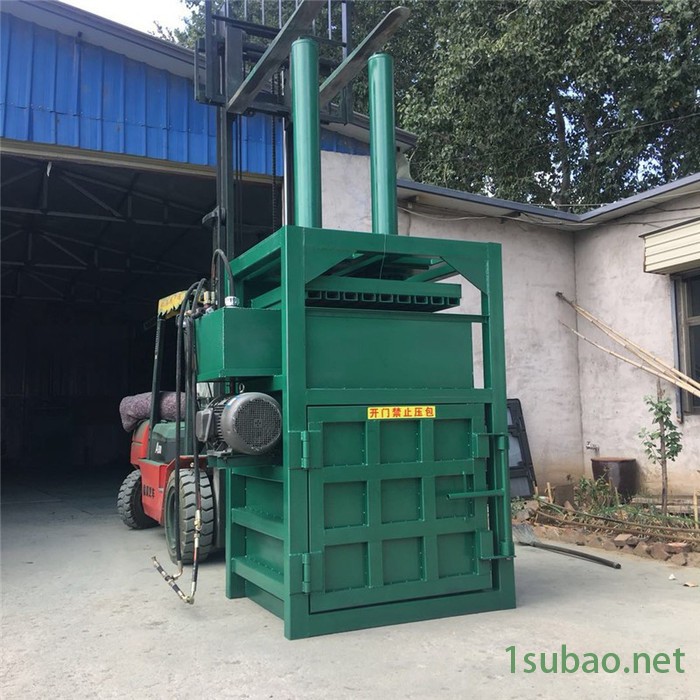 易拉罐塑料瓶液压打包机 启航广西塑料瓶打块机 河北无纺布压包机厂家图3