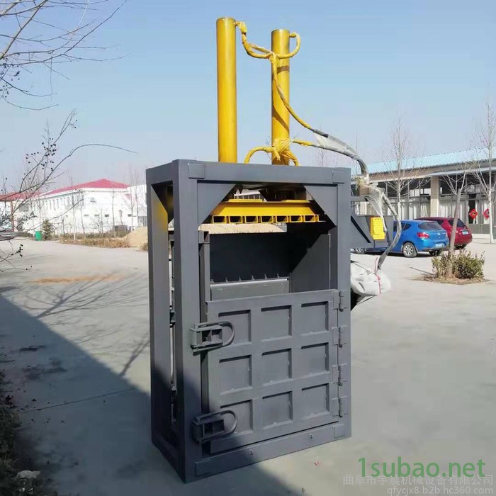 无纺布边角料压块机 浙江无纺布打捆包压块机  大型油漆桶压扁机图5