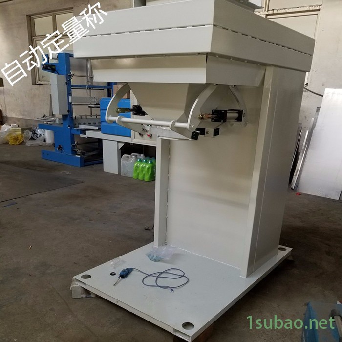 专业定制无纺布颗粒 大剂量谷物定量称重包装机 电脑计量装袋缝包机械厂图4