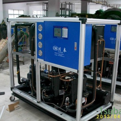 川本冷水机型号：CBE-31WLC，10HP(10匹）水冷式冷水机