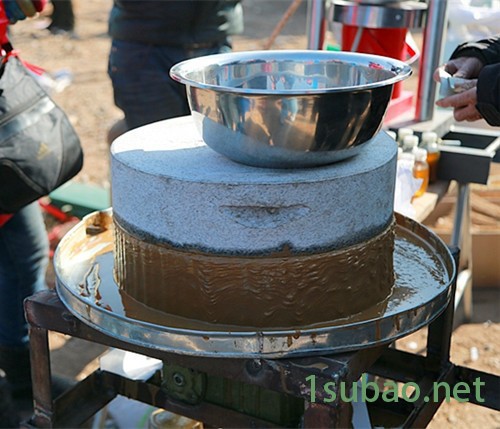 华新 荞麦面粉石磨机 厂家发货图3