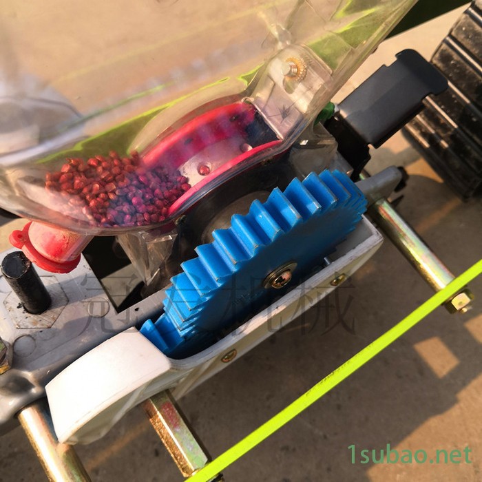 粗细粮面粉机磨面机 多功能杂粮磨粉机 **小型磨面机图2