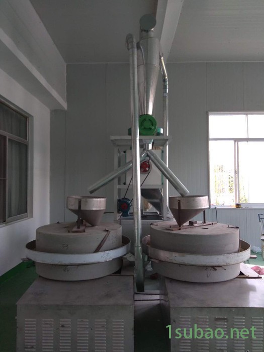 电动石磨 面粉石磨半自动100的面粉石磨 单机单磨 单机双磨石磨机组 全自动面粉石磨图5