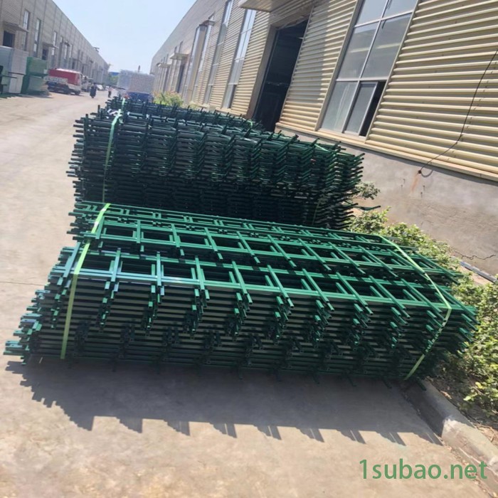 小区PVC花坛草坪防护栏 好塑粉不开裂恺嵘别墅花园草坪护栏 方城 简易彩钢铁皮金属围挡 批发图2