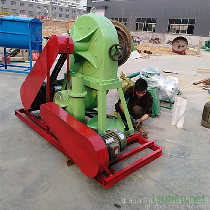 供应自吸式玉米磨粉机 四川不锈钢超细饲料粉碎机价格图4