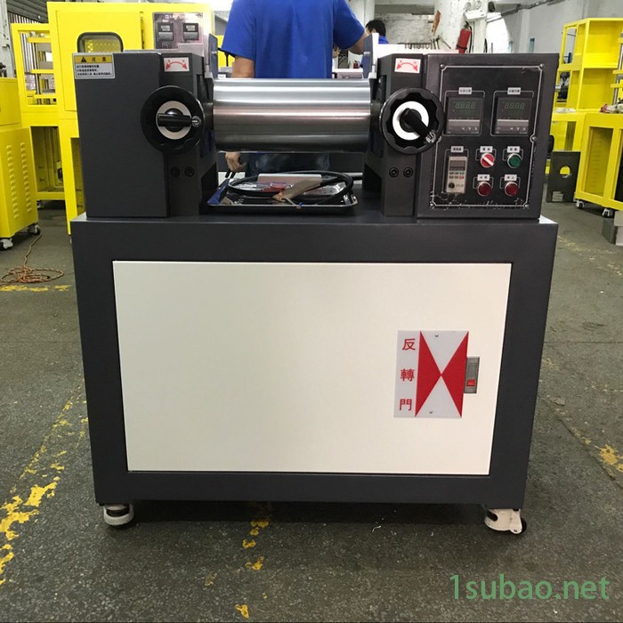 卓胜ZS-401B-120 电加热或油加热开炼机 捏炼机 混合机 炼塑机图2