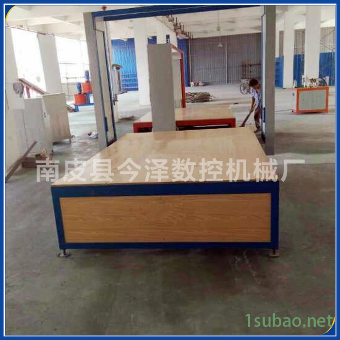 福建数控泡沫切割机 eps造型切割机 泡沫线条设备 泡沫欧式檐线切割设备图4