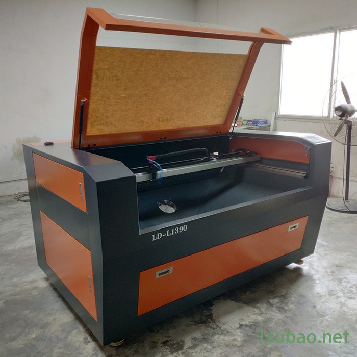 广东深圳包装制品厂激光切割机卡纸皮革布料有机板激光切割机图3