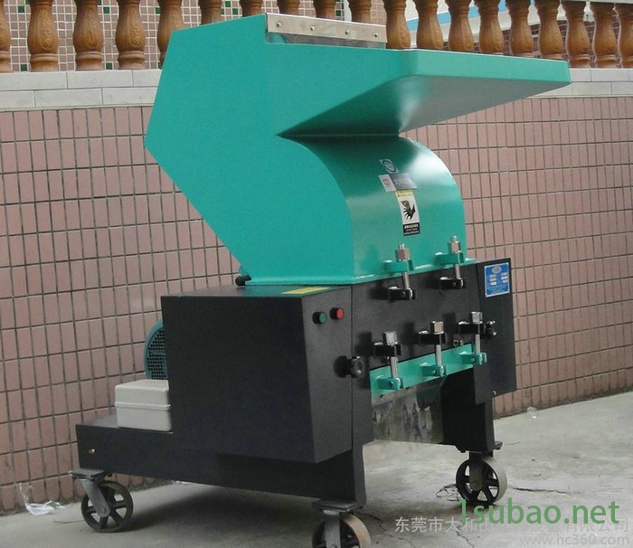 供应广州塑料粉碎机 佛山强力粉碎机 爪刀型破碎机图2