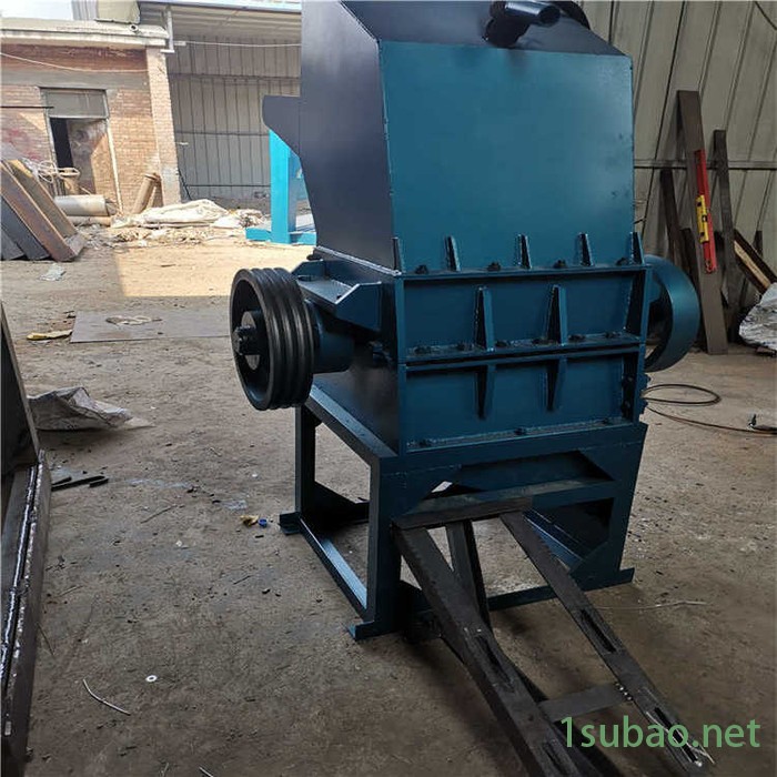 现货供应尼龙塑料强力粉碎机   废旧吨袋新型破碎机图4