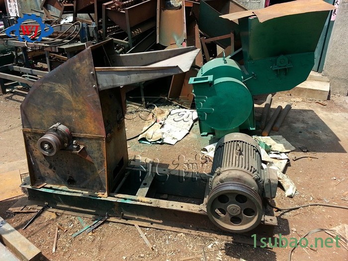 饲料粉碎机 生物质农用粉碎机 强力粉碎机 大功率商用粉碎机 超细家用粉碎机 树枝锯末粉碎机图2