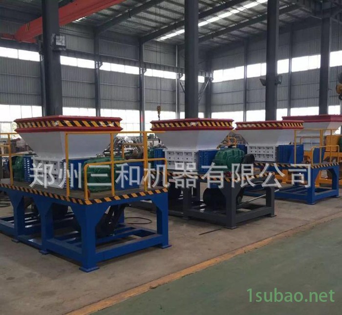 塑料粉碎机多少钱、塑料粉碎机、塑料粉碎机产量。图2