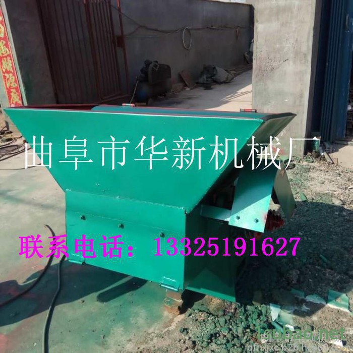 嘉祥县秸秆草粉机 带轮子移动饲料粉碎机 养牛场饲料粉碎机 电瓶塑料壳粉碎机图6