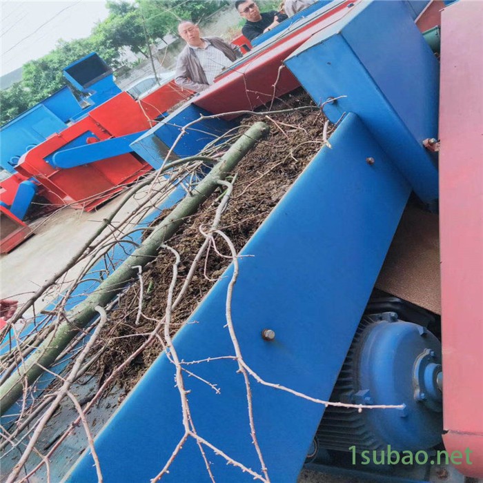 烟台塑料筐菇木粉碎机 1.2米宽进料口输送带进料 椰子壳打粉图3