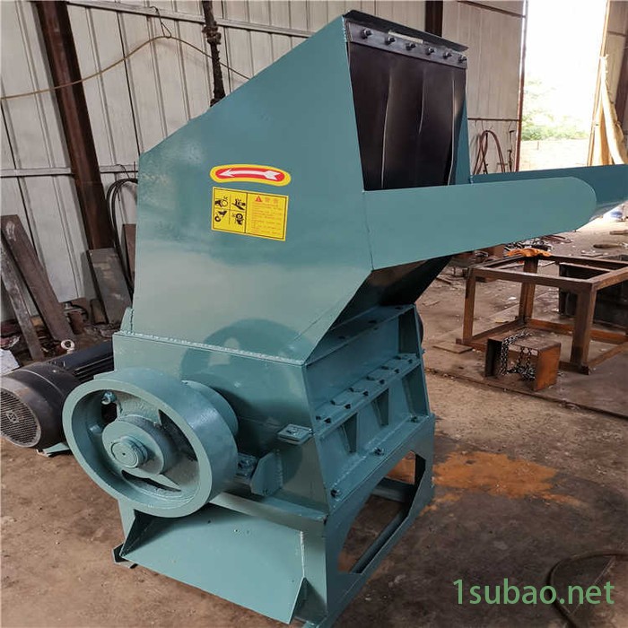 直销水果塑料筐强力破碎机产品 毛毡粉碎机 供应机油壶新型粉碎机图6