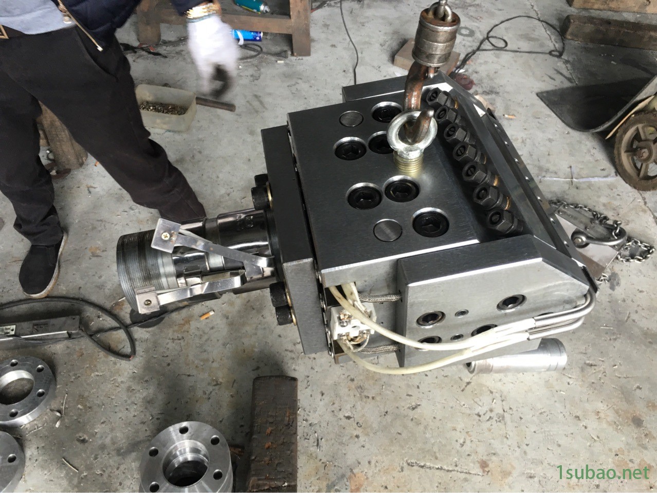 TPE TPU拉力片挤出模具 模头图2