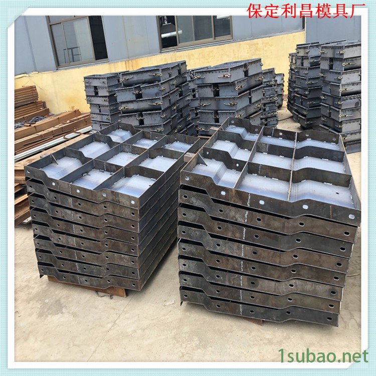 水泥防撞护栏模具 高铁防护墙模具 水泥防撞墙模板 现浇模式定制模具图2