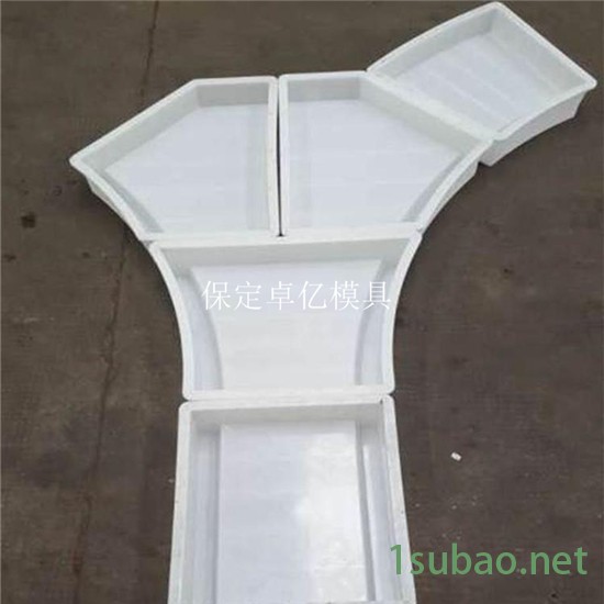拱形护坡砖模具 拱形护坡砖塑料模具 拱形预制块模具 卓亿模具图2