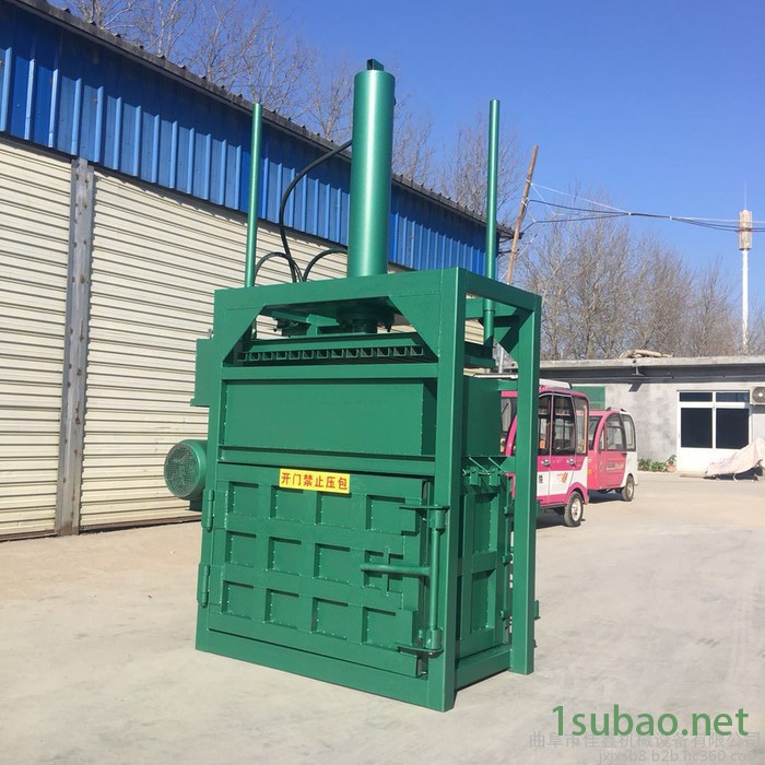 可回收垃圾打包机 编织袋针织绒压缩成型机 松散物料压缩打包机 包型紧凑整齐美观图6