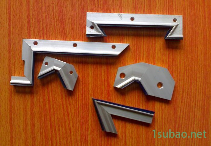 我公司主要生产机床槽板，拼接式刮屑板，机床撞块等各种机床附件图2